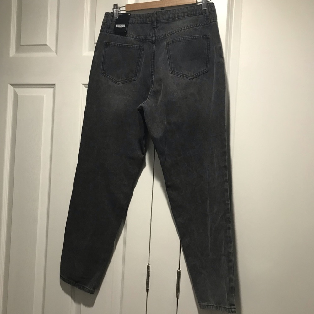 Misguided Riot Mom Jeans - Picture 2 of 3